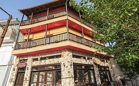 Mythos Guesthouse